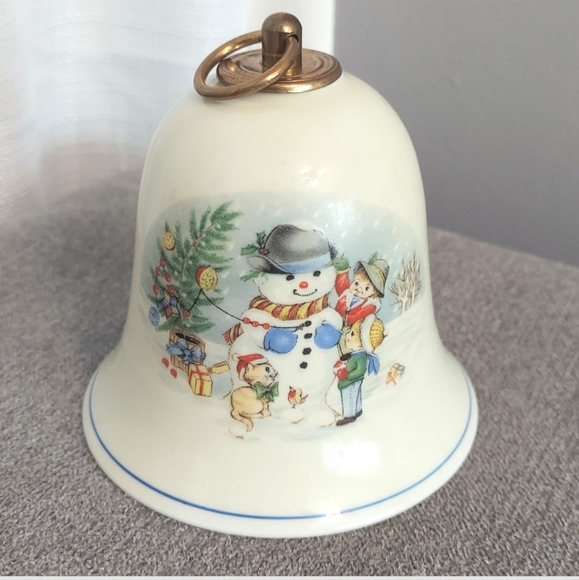 Vintage Konitz Musical Christmas Bell Plays White Christmas Porcelain Germany - Picture 1 of 7